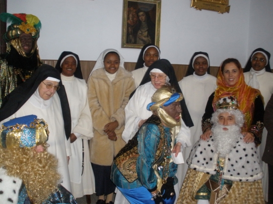 CON LAS ESPOSAS DE CRISTO